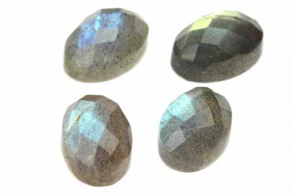 Cabochon facettiert 8x12mm, Labradorit