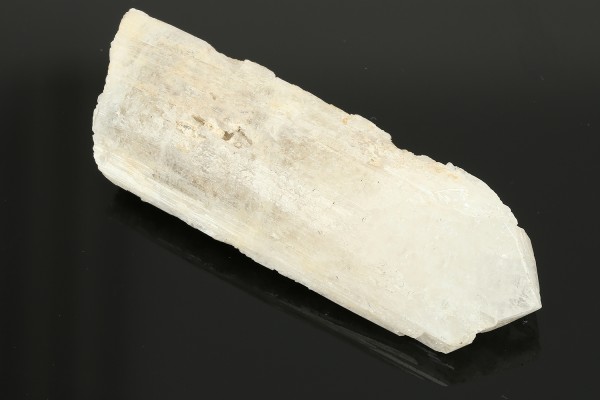 weißer Danburit Kristall 20x85mm, Afghanistan