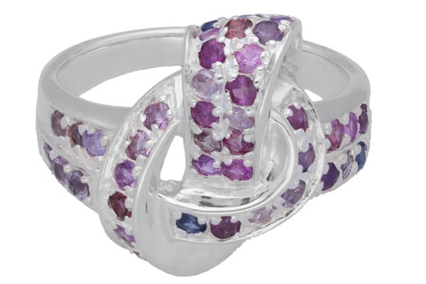 Ring Größe 52 aus Silber 925 mit 42 rot-violetten Saphiren