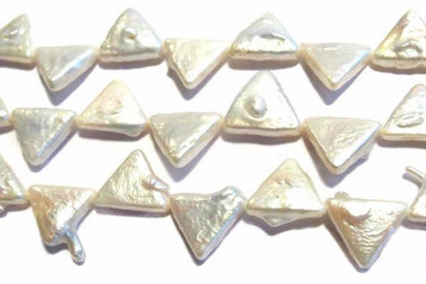 Dreieckstrang versetzt 11mm/40cm, Süßwasser-Zuchtperle weiß